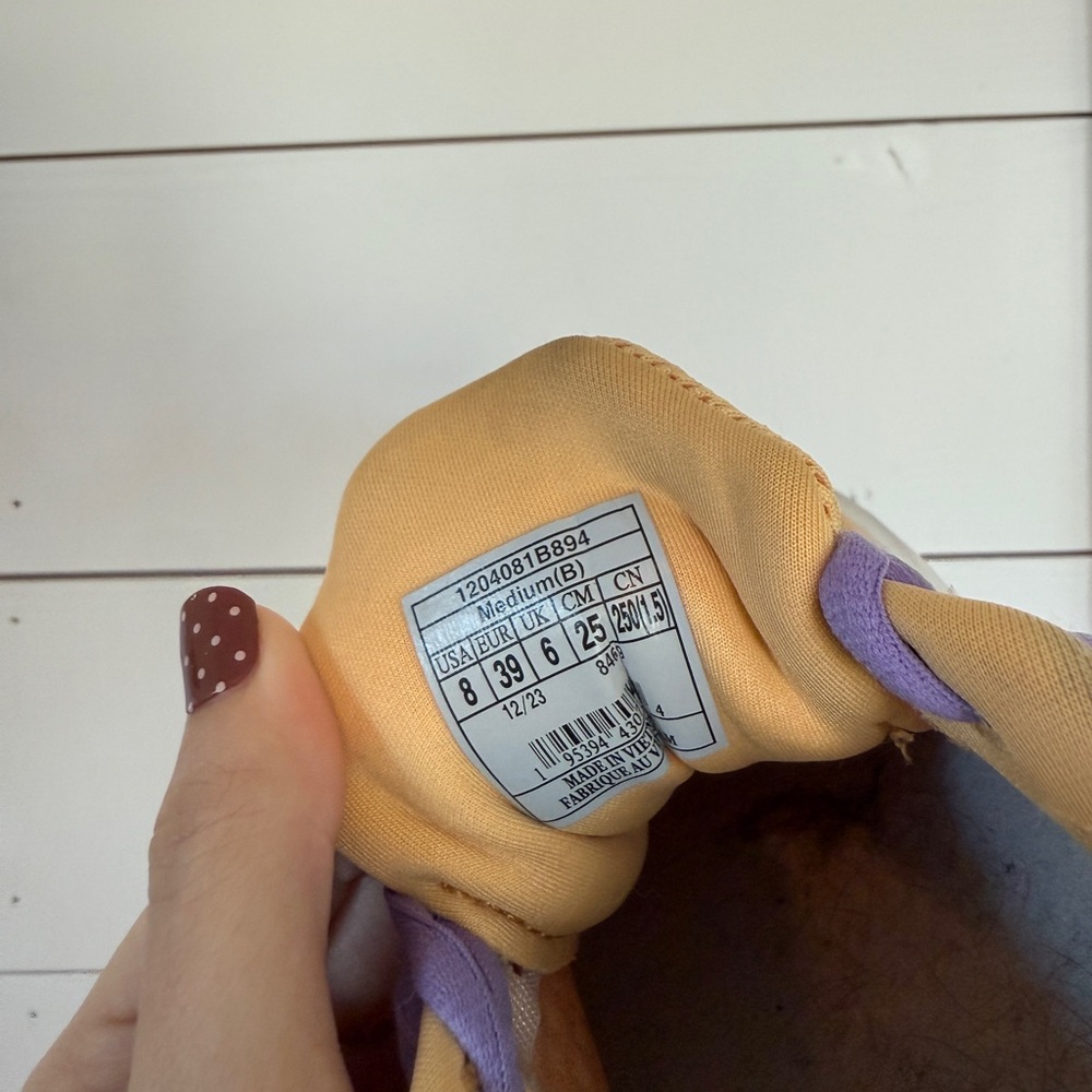 Brooks Vibrant Orange and Purple Sneakers - Picture 5 of 5
